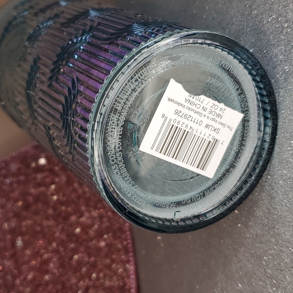 Starbuck 💘NWT💘 Gorgeous Opalescent 2022 Tumbler with Straw! - Picture 10 of 11